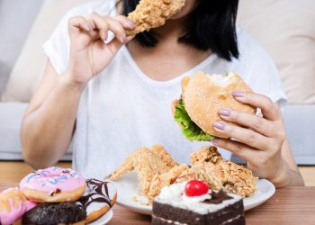 τροφές με λίπος και ζάχαρη