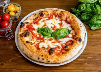 Πόσο πρέπει να κοστίζει μία πίτσα