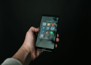 Πώς η διαγραφή φίλων στο Facebook επηρεάζει την πραγματική μας ζωή;