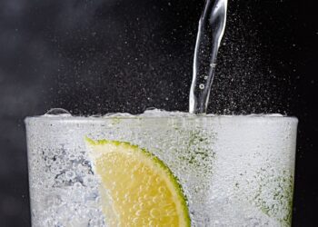 Πόσο υγιεινό είναι το ανθρακούχο νερό;