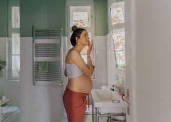 Είναι τα skincare προϊόντα ασφαλή κατά τη διάρκεια της εγκυμοσύνης;