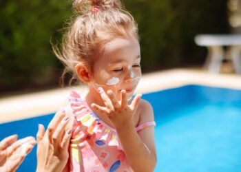 Η σημασία του αντηλιακού για τα παιδιά