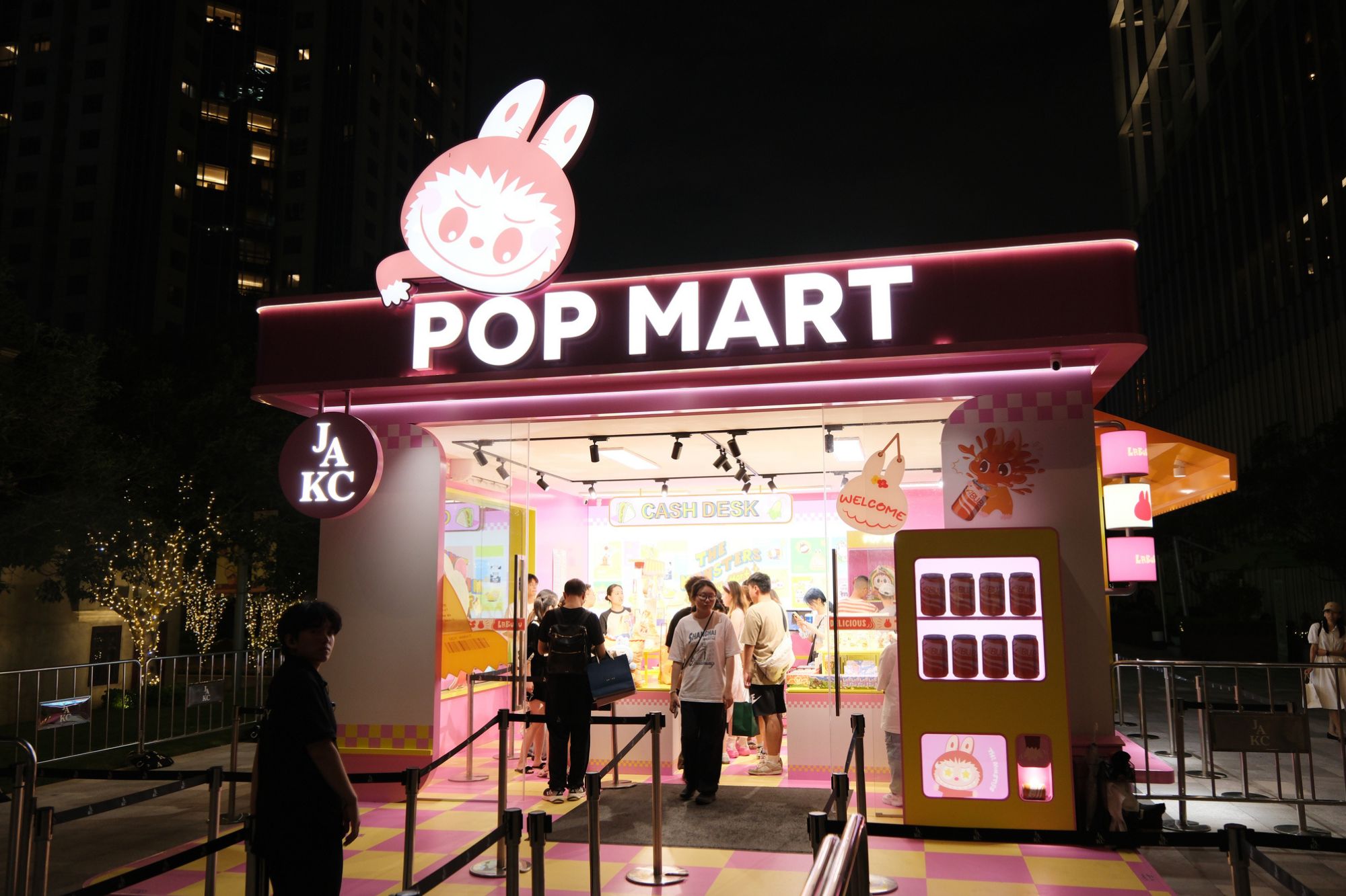 Labubu Pop Mart