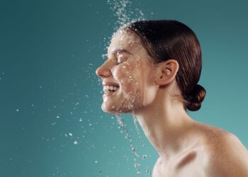 10 απλά tips για καθαρή επιδερμίδα