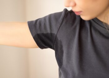 λεκέδες από ιδρώτα