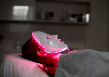 Red Light Therapy: Καινοτομία ή Απάτη;