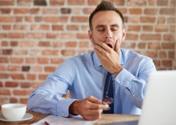 Το χασμουρητό μπορεί να είναι πιο επικίνδυνο από όσο νομίζετε, λένε οι ειδικοί