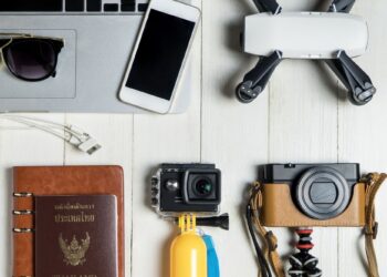 5 +1 Απαραίτητα gadgets για το επόμενο ταξίδι σας