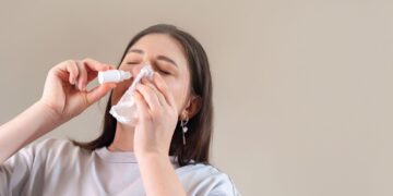 6 κόλπα για να φύγει γρήγορα το μπούκωμα στην μύτη