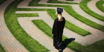 Γιατί οι νέοι πιστεύουν ότι η εκπαίδευση δεν διασφαλίζει καλύτερες προοπτικές εργασίας