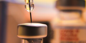 Νέα δεδομένα για τα εμβόλια mRNA