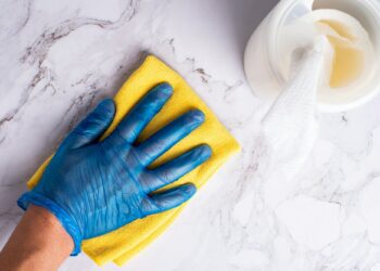 Πως θα καθαρίσετε το λεκιασμένο ή θαμπό μάρμαρο;