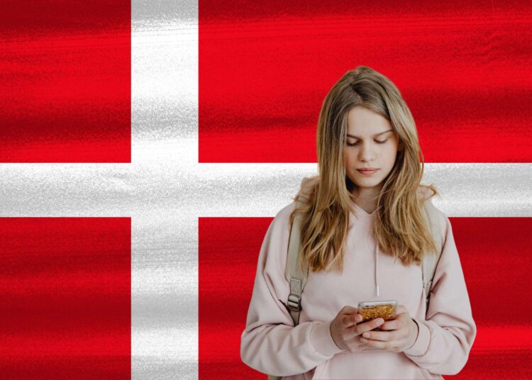 Η Δανία ετοιμάζεται να απαγορεύσει τα social media σε παιδιά κάτω των 15 ετών