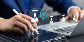 Η τεχνητή νοημοσύνη μπορεί να μην κλέψει τη δουλειά αλλά την πρόσληψή σας