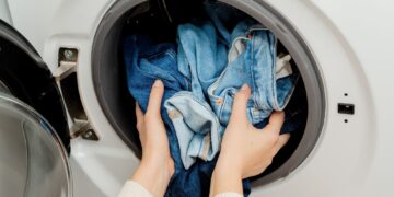 Πώς να κάνουμε τα ρούχα μας να διαρκέσουν περισσότερο;