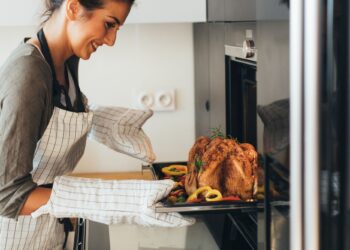 Πώς θα φτιάξουμε την τέλεια γέμιση για γαλοπούλα;