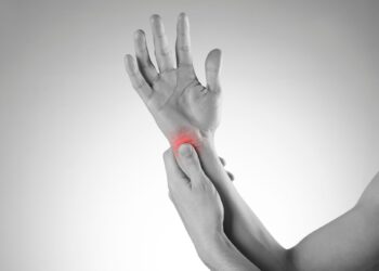 Ποια είναι η σχέση μεταξύ της ρευματοειδούς αρθρίτιδας και της ακμής;