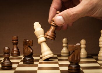 Σκάκι: 3+1 λόγοι που το αρχαίο αυτό παιχνίδι αλλάζει τη ζωή μας