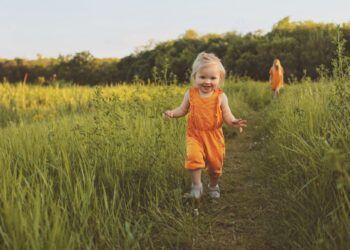 Τα οφέλη της επαφής με τη φύση για τα παιδιά
