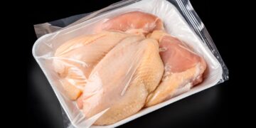 Εργαστηριακό «κρέας» θα μπορούσε να αντικαταστήσει το κοτόπουλο