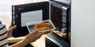 Φούρνος μικροκυμάτων: Πόσο αθώος είναι;