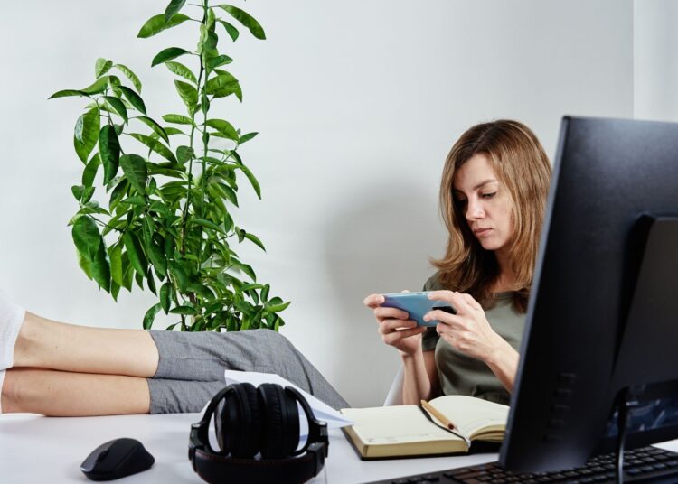 Γιατί αναβάλλουμε πράγματα που θέλουμε να κάνουμε;