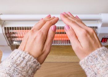 Γιατί έχετε συνεχώς κρύα χέρια τον χειμώνα;