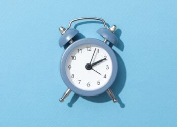 Γιατί ξυπνάτε λίγο πριν χτυπήσει το ξυπνητήρι;