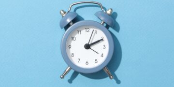 Γιατί ξυπνάτε λίγο πριν χτυπήσει το ξυπνητήρι;