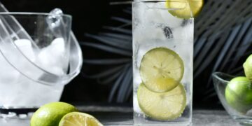 Gin & Tonic: Από φαρμακευτικό μείγμα σε παγκόσμιο σύμβολο