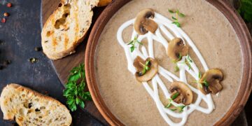 Μανιταρόσουπα: Το απόλυτο ορεκτικό για το γιορτινό τραπέζι