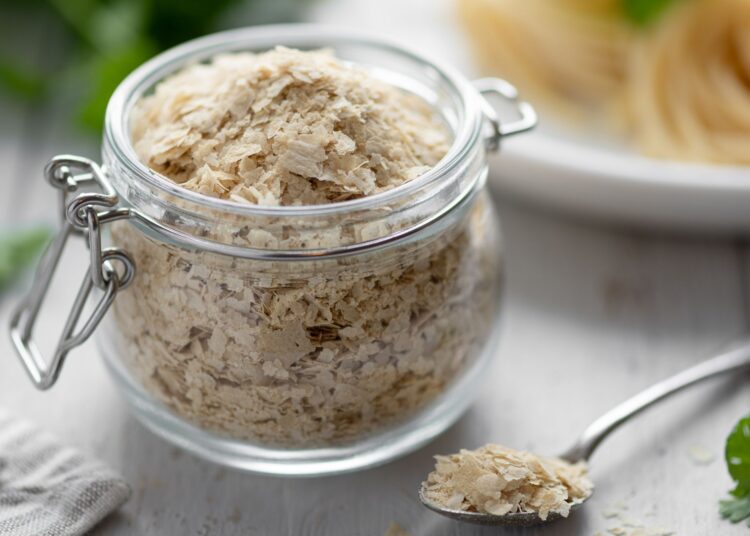 Διατροφική μαγιά: Το «μυστικό» συστατικό που αγαπούν οι vegans