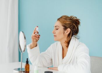 Skin Cycling: Τι είναι και γιατί έχει γίνει το νέο trend στη ρουτίνα περιποίησης