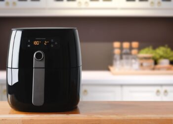 Φούρνος ή air fryer: Ποιο καταναλώνει λιγότερο ρεύμα;