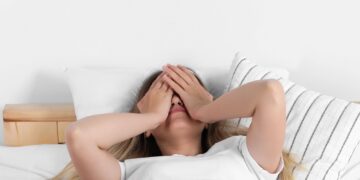 Γιατί νιώθετε πιο κουρασμένοι τα Σαββατοκύριακα;