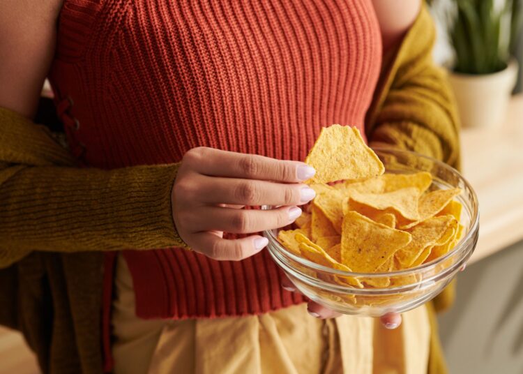 Πώς θα νικήσουμε τη συναισθηματική υπερφαγία;