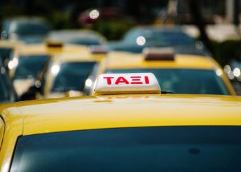 Τα πιο παράξενα αντικείμενα που έχουν ξεχαστεί σε ταξί