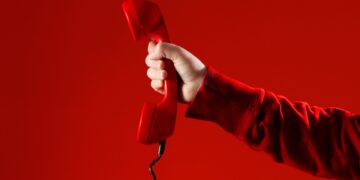 Τι σημαίνει όταν αποφεύγετε τα τηλεφωνήματα;