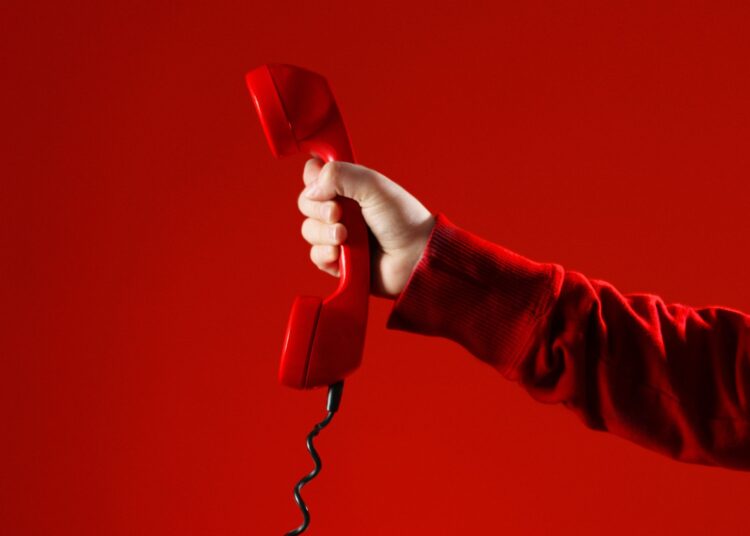 Τι σημαίνει όταν αποφεύγετε τα τηλεφωνήματα;