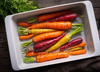 Τι συμβαίνει όταν τρώτε καρότα πριν κοιμηθείτε;