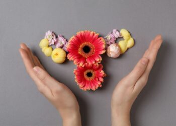 Τι προκαλεί την πρώιμη εμμηνόπαυση;