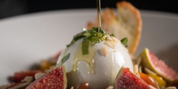 Burrata: Τι κάνει αυτό το τυρί μοναδικό;