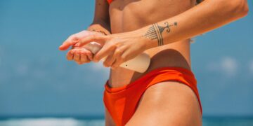 Ήλιος και επιδερμίδα: Γιατί είναι σημαντική η ηλιοπροστασία;