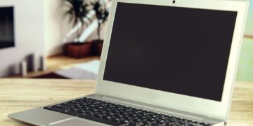 Λάπτοπ ή σταθερός υπολογιστής: Τι να επιλέξετε;