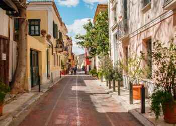 Οι γειτονιές της Αθήνας και τα μυστικά πίσω από τα ονόματά τους