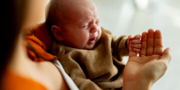 Παράξενοι τρόποι με τους οποίους τα μωρά επικοινωνούν μαζί μας