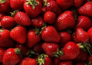 Πώς θα διαλέξουμε τις καλύτερες φράουλες;
