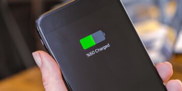 Πόσο κοντά είμαστε σε μπαταρίες που φορτίζουν σε λίγα δευτερόλεπτα;