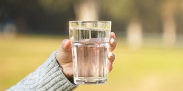 Τρόποι με τους οποίους το νερό ενισχύει τον μεταβολισμό μας