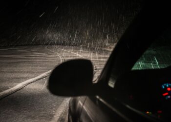 Πόσο ασφαλής είναι η οδήγηση τη νύχτα;
